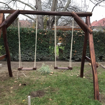 MAGÁNKERTI HINTA KÉT FA lap hintával