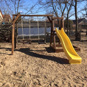 Alap játszótér homokozóval