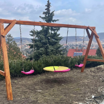 Három állású akác hintaállvány fészekhintával