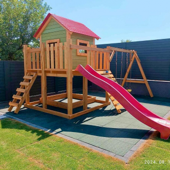 Óriás kuckó "L" alakú erkéllyel mászó fallal és hintával