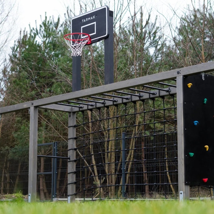 Óriás kombinált mászóka, lajhármászóval kosárpalánkkal