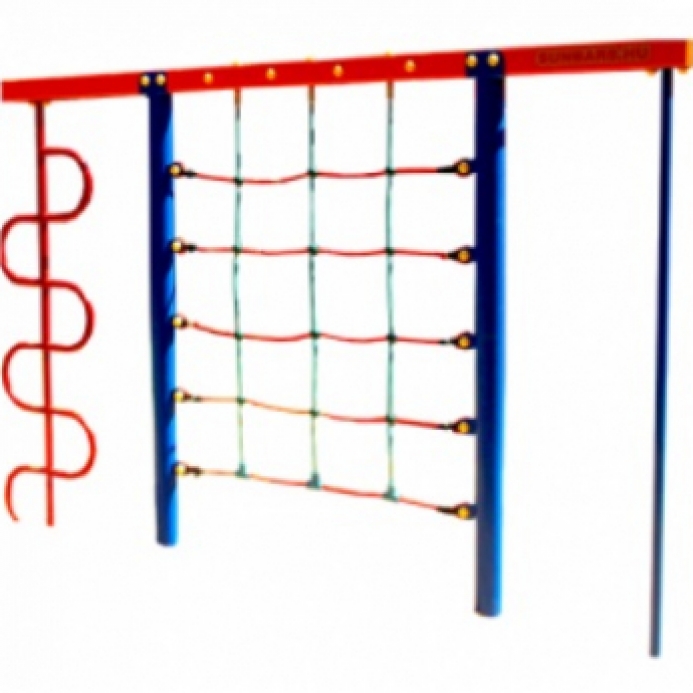 Kötélhálós mászóka kígyó rúddal és tűzoltócsővel