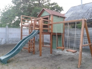 Színes óriás házikó