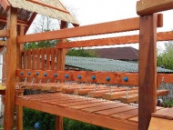 Nagytorony bástyával, mászófallal, láncos híddal