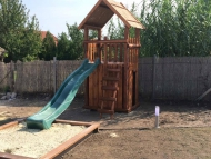 ÖNÁLLÓ KUCKÓS NAGY TORONY