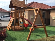 HOMOKOZÓS NAGY TORONY FA TETŐVEL HOMOKOZÓ TETŐVEL MÁSZÓ FALLAL