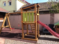 Szimpla torony ferde tetővel - Kezelés mentes  HDPE UV álló műanyag panelekkel