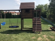 Felső kuckós vadászle mászó fallal fészekhintával különálló homokozóval