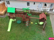 LUXUS játszóvár pálmafákkal és nyugágyakkal