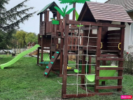 LUXUS játszóvár pálmafákkal és nyugágyakkal