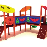 Három tornyú gyümölcs vár