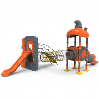 Mászófal ferde cső kötélhíddal