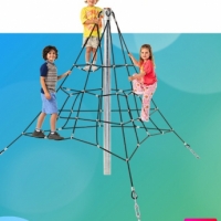 Három oldalú kötélpiramis 2m