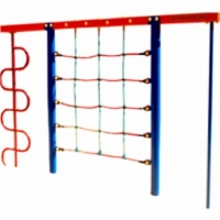 Kötélhálós mászóka kígyó rúddal és tűzoltócsővel